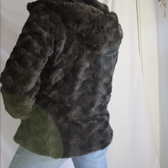 Green Fuzzy Coat - Picture 4 of 5